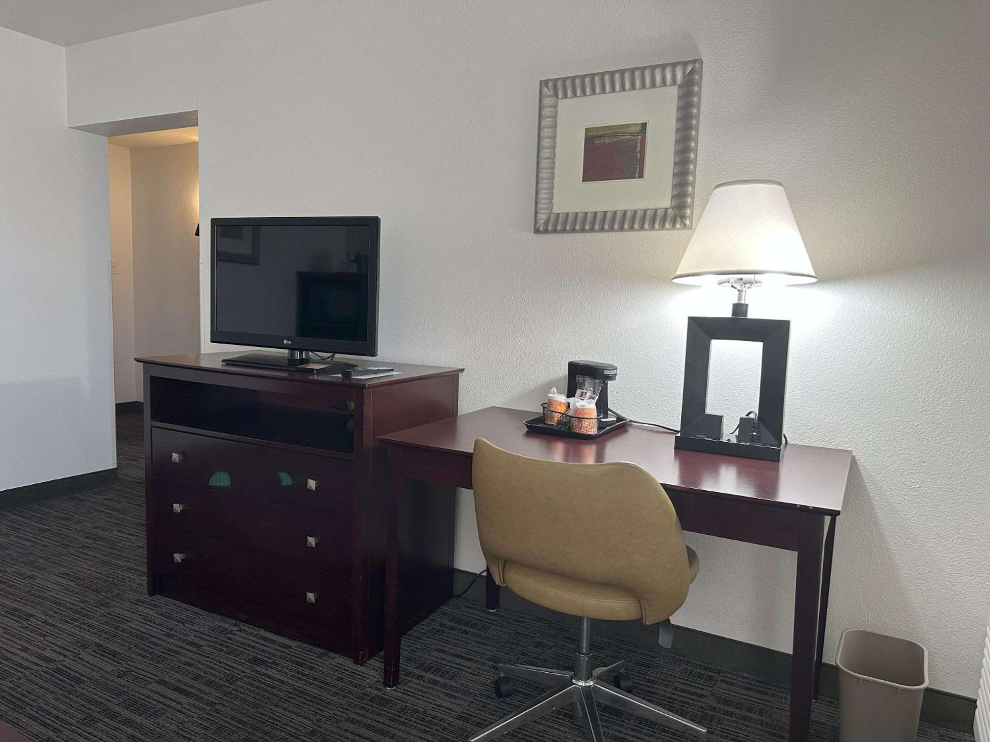 Quality Inn & Suites Everett Luaran gambar